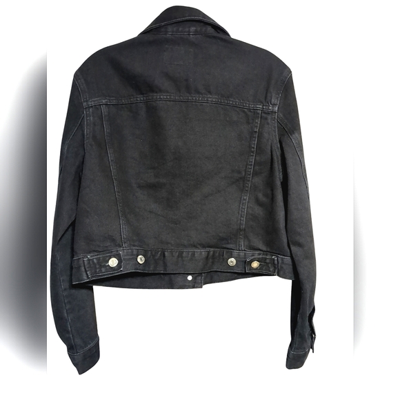 H&M Cropped Black Jean Jacket WORN ONLY 1 TIME FOR 3 HRS! - Picture 5 of 6